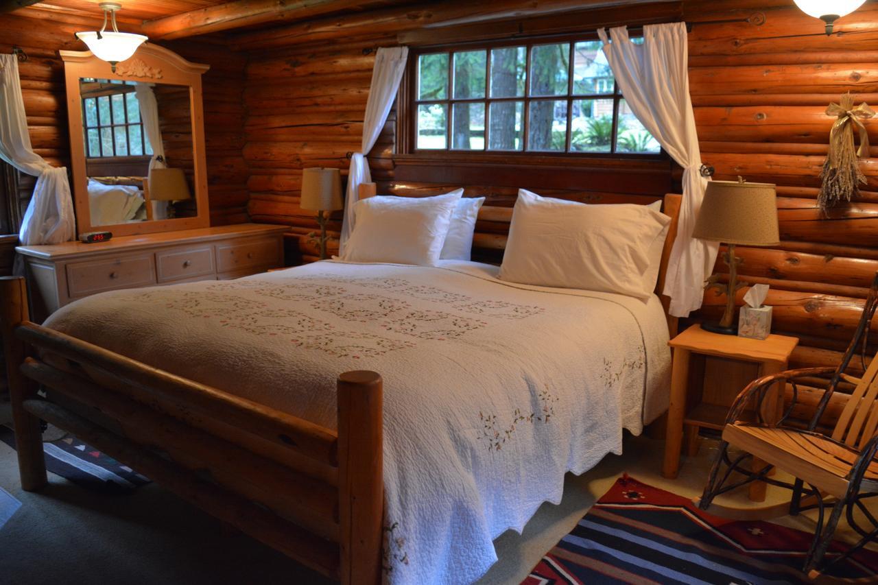 Copper Creek Inn Эшфорд Экстерьер фото