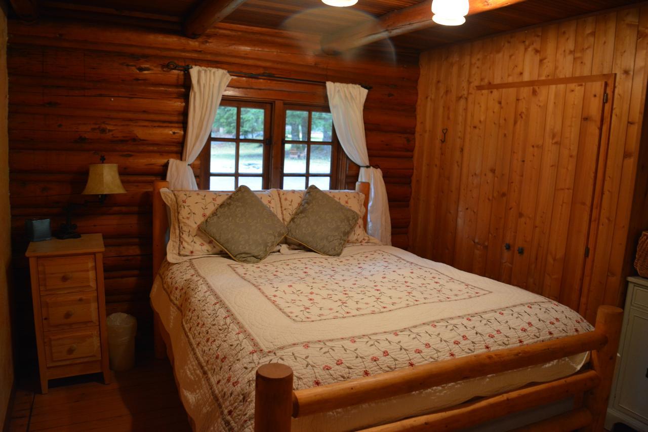 Copper Creek Inn Эшфорд Экстерьер фото
