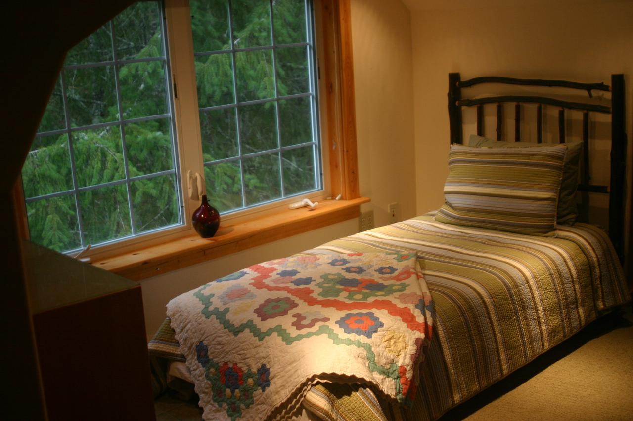 Copper Creek Inn Эшфорд Экстерьер фото