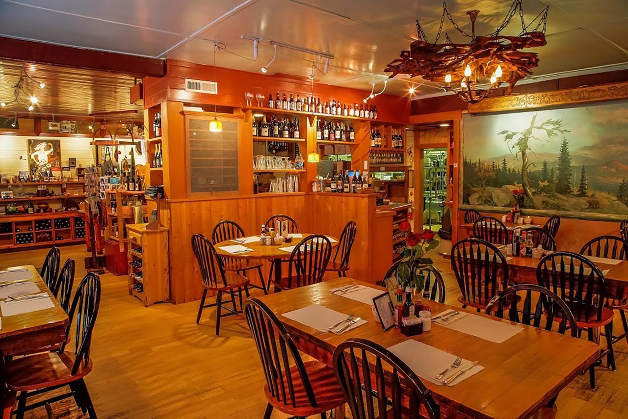 Copper Creek Inn Эшфорд Экстерьер фото